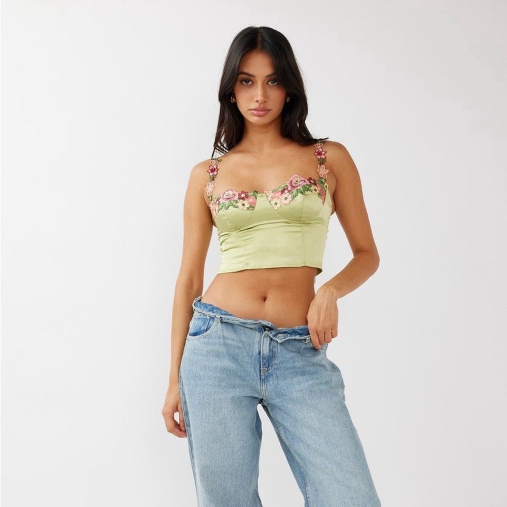 NWT Selfie Leslie Rose Garden Crop Top Satin Lime XS - Picture 6 of 7